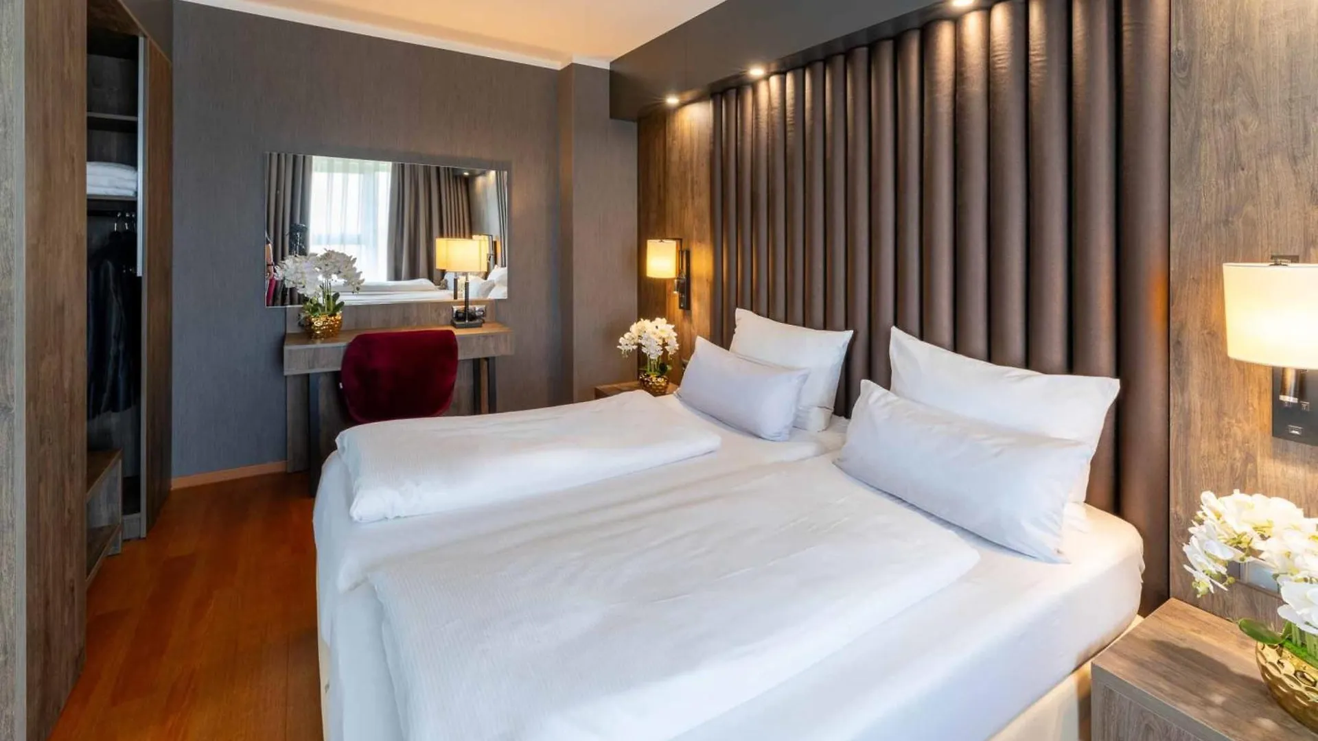 Plaza Premium Parkhotel Neu-Ulm Hotell